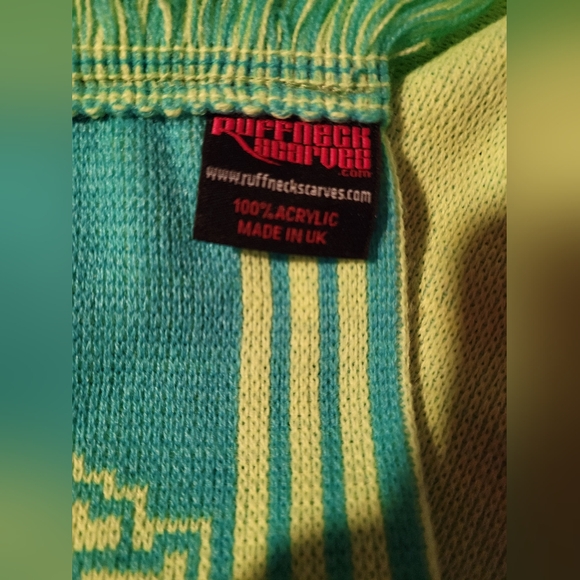 Ruffneck Scarves + Adidas Seattle Sounders Soccer Scarf - Picture 4 of 4